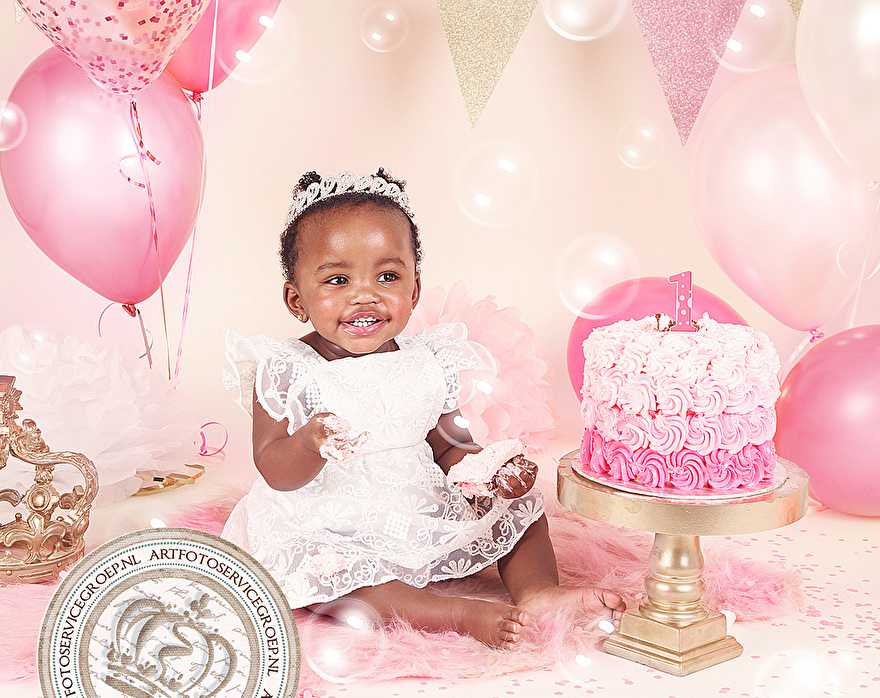 Cake Smash Photoshoot Sprookjes geboortekaartjes met foto